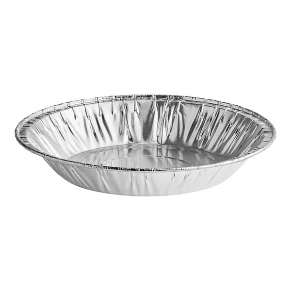 A close-up of a Baker's Lane medium depth foil pie pan.
