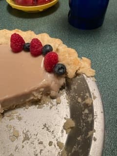 Almond cream with berries